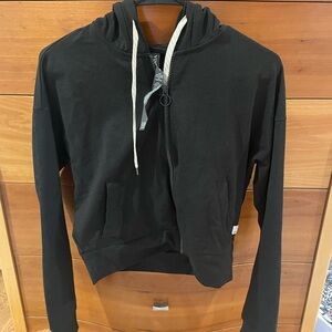 Vuori Crop Zip Up - Black, XS